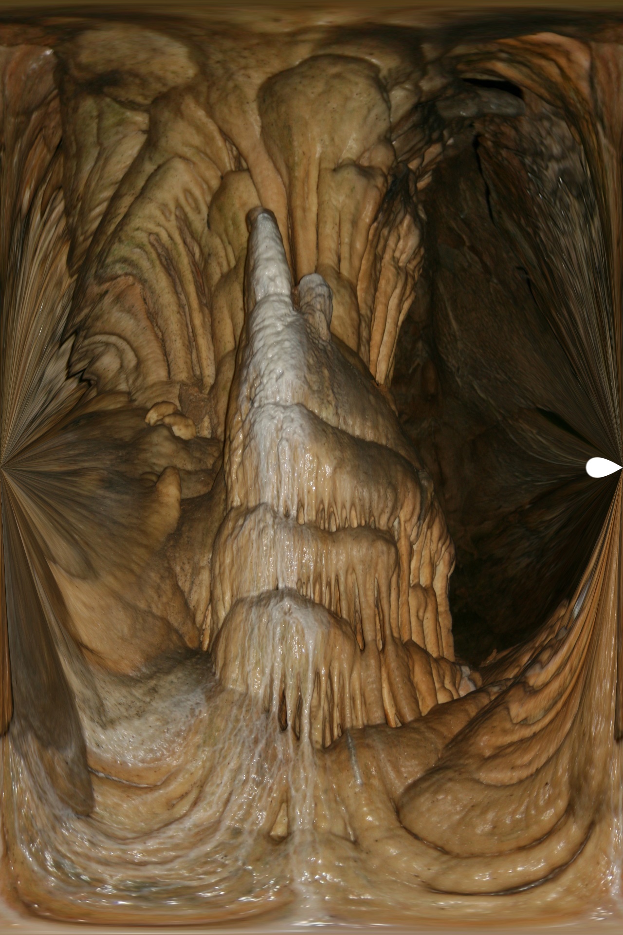 Bärenhöhle mit Stalagtiten, Foto: © Ute Müller / pixelio.de